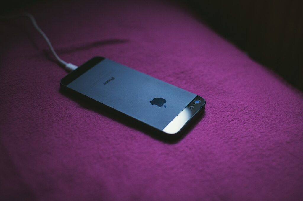 In the fast-paced world of technology, where staying connected is vital, Anker has emerged as a global powerhouse in mobile charging solutions. For four consecutive years—2020, 2021, 2022, and 2023—Anker has claimed the title of the world’s No. 1 mobile charging brand. Backed by retail sales data from Euromonitor International, this achievement underscores Anker’s commitment to innovation, quality, and customer satisfaction.