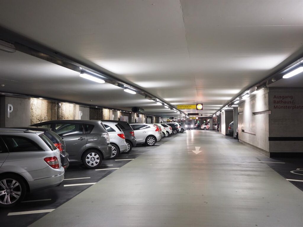 When it comes to jetting off on holiday or heading out on a business trip, the last thing you want is to start your journey with parking stress. Fortunately, with EzyBook, finding secure, affordable, and convenient UK airport parking has never been easier. Whether you're flying from Heathrow, Gatwick, Manchester, or any other major UK airport, EzyBook helps you compare the best parking deals — all in just a few clicks.